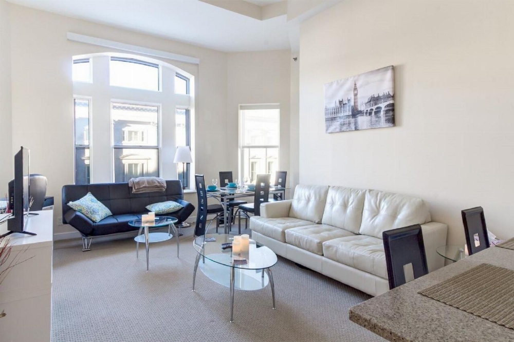 Heaven on Washington Fully Furnished Apartments
